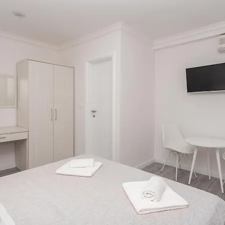 Petrusic Lägenhet Makarska