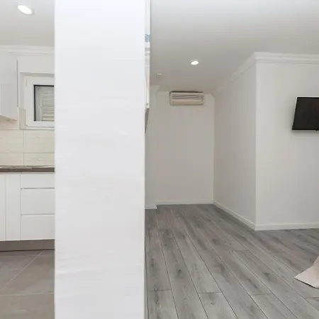 Petrusic Apartment *