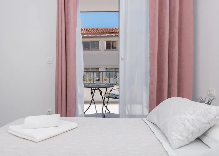 Daire Petrusic Makarska