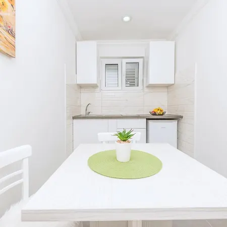 Apartment Petrusic *