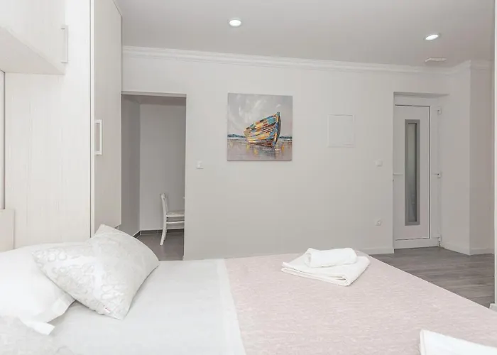 Petrusic Апартаменти *