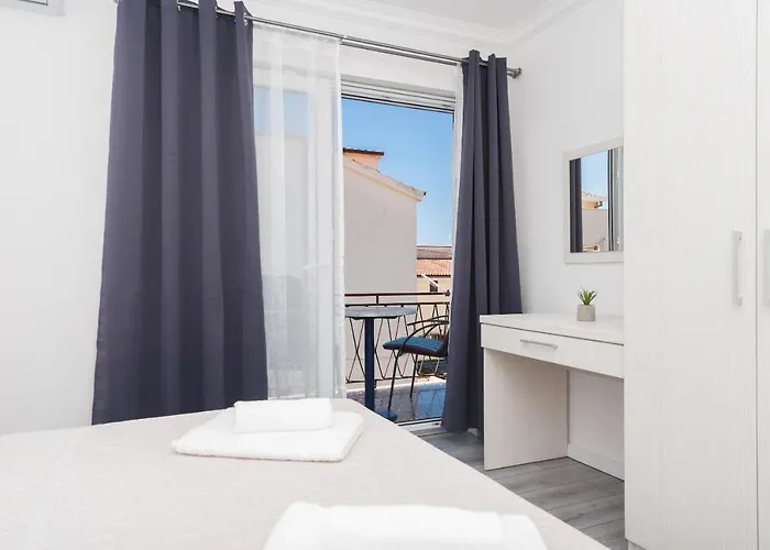 Апартаменти Petrusic Макарська