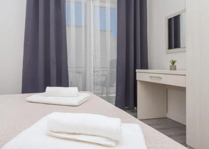 Апартаменти Petrusic